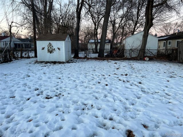 21901 Dante Street, Oak Park, MI 48237