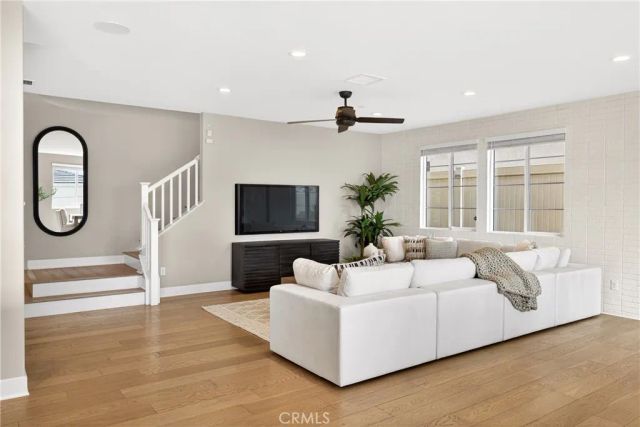 27616 Suncrest Road, San Pedro, CA 90732