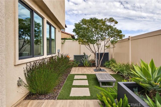 27616 Suncrest Road, San Pedro, CA 90732