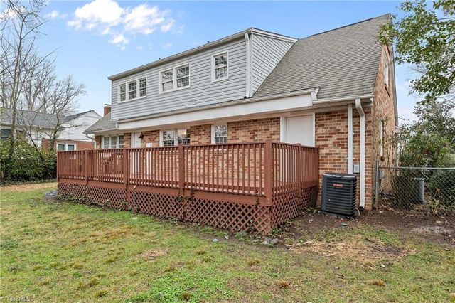 2209 Villa Drive, Greensboro, NC 27403