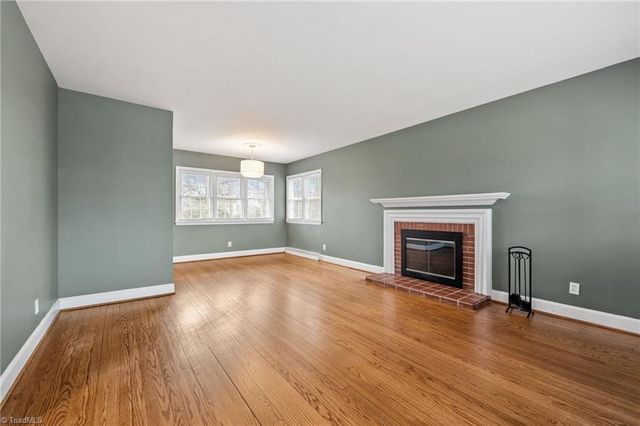 2209 Villa Drive, Greensboro, NC 27403