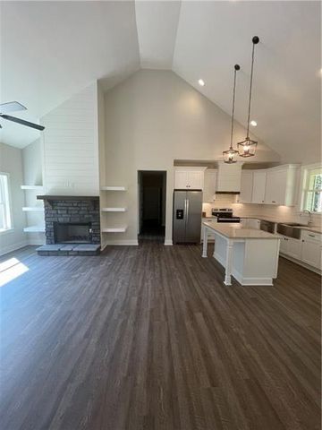 228 Lexie CT, Rockmart, GA 30153