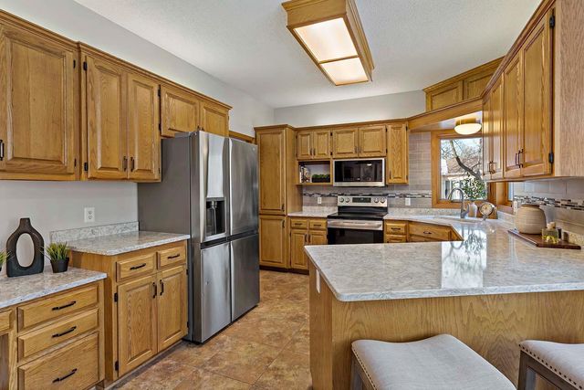 10725 Cambridge Court, Burnsville, MN 55337