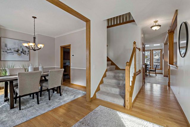 10725 Cambridge Court, Burnsville, MN 55337