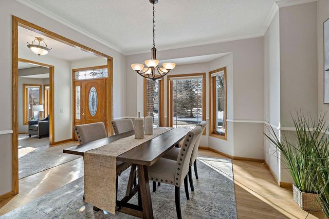 10725 Cambridge Court, Burnsville, MN 55337