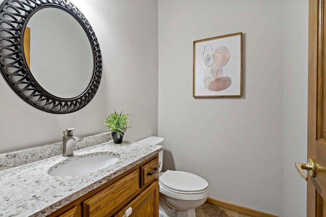 10725 Cambridge Court, Burnsville, MN 55337