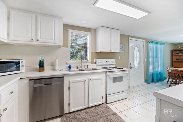5531 Bear Point Avenue, Orange Beach, AL 36561