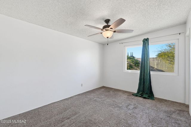 9571 E 33rd Street, Tucson, AZ 85748