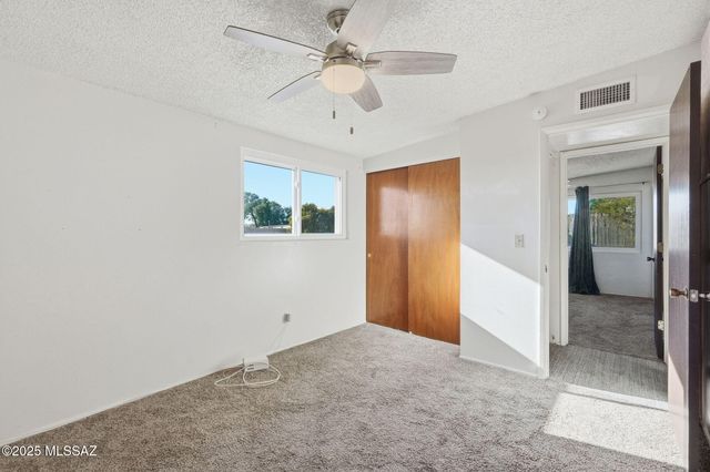 9571 E 33rd Street, Tucson, AZ 85748