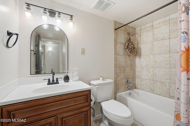 9571 E 33rd Street, Tucson, AZ 85748