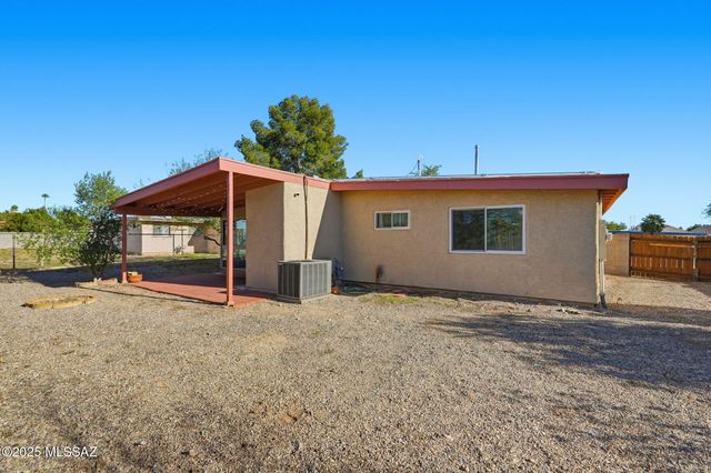 9571 E 33rd Street, Tucson, AZ 85748