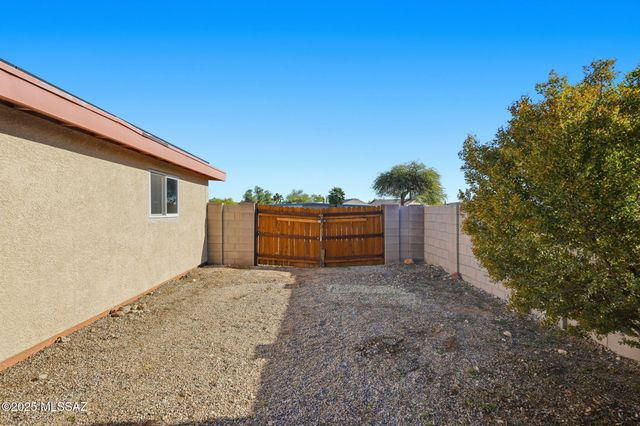 9571 E 33rd Street, Tucson, AZ 85748