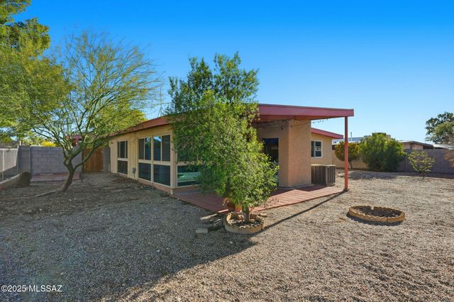 9571 E 33rd Street, Tucson, AZ 85748