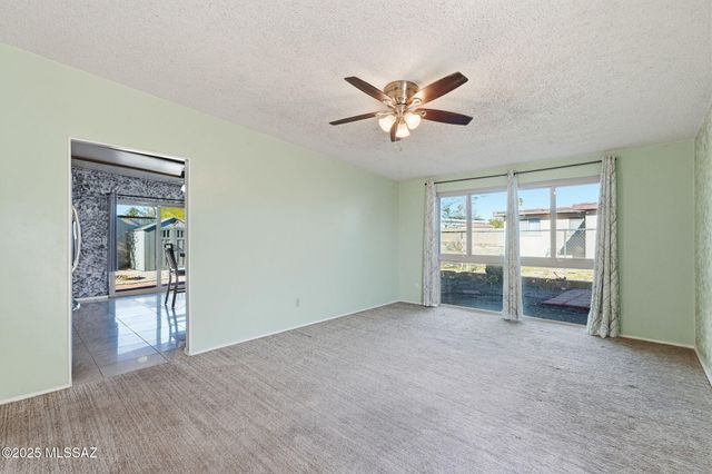 9571 E 33rd Street, Tucson, AZ 85748