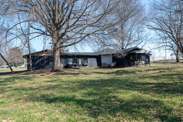 6407 N 25th Street, Ozark, MO 65721