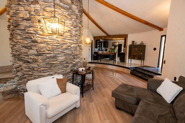 6407 N 25th Street, Ozark, MO 65721