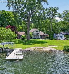 3478 Lexington Road, Waterford, MI 48328
