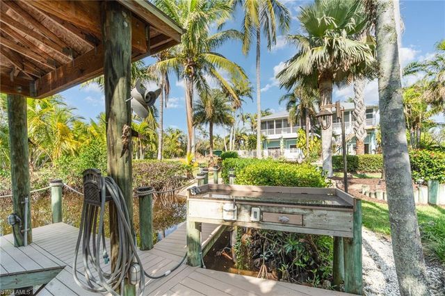 7171 Coca Sabal LN, Fort Myers, FL 33908