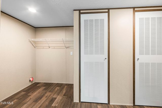 1826 Loop Road, Lafollette, TN 37766