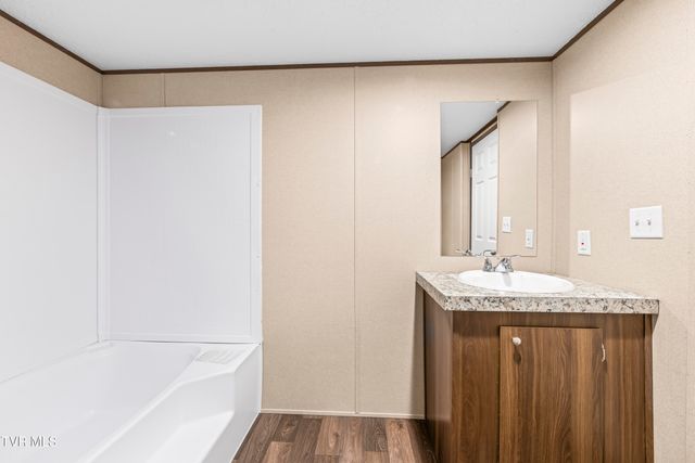 1826 Loop Road, Lafollette, TN 37766