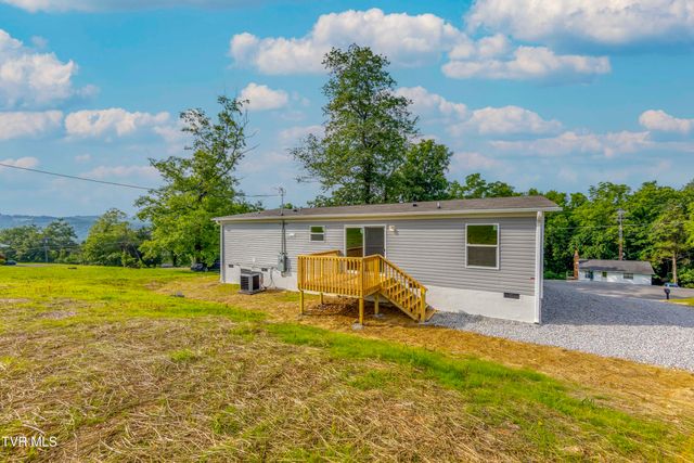 1826 Loop Road, Lafollette, TN 37766