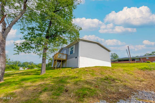 1826 Loop Road, Lafollette, TN 37766