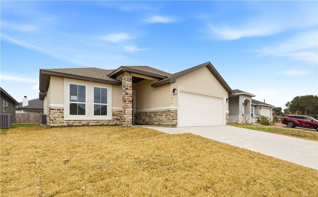 11517 Willow Weep Dr, Corpus Christi, TX 78410