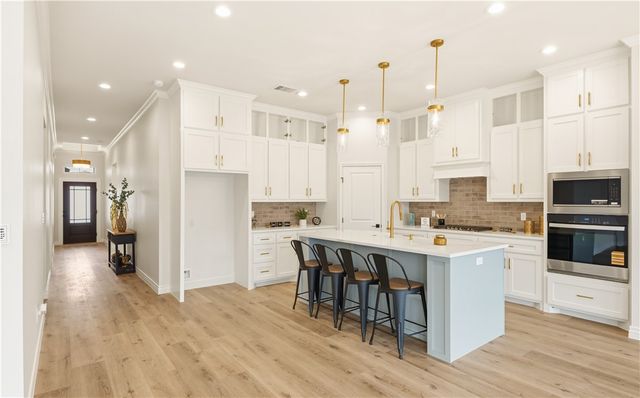 11517 Willow Weep Dr, Corpus Christi, TX 78410