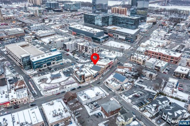 215 Main Street, Fort Lee, NJ 07024