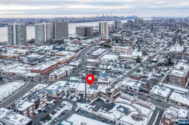 215 Main Street, Fort Lee, NJ 07024