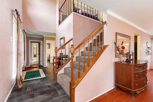 700 Sally Lake Road, Angleton, TX 77515