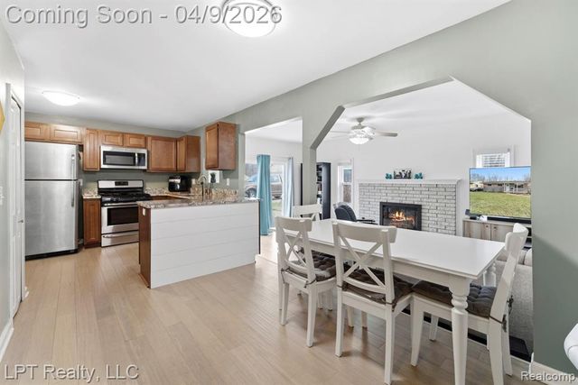 7970 Alton Street, Canton, MI 48187