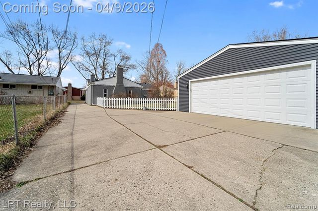7970 Alton Street, Canton, MI 48187