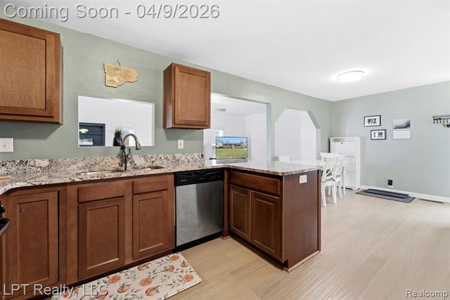 7970 Alton Street, Canton, MI 48187