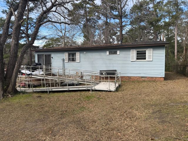 320 Wade Court, Orangeburg, SC 29115