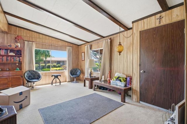953 New England Village Street, Hayward, CA 94541