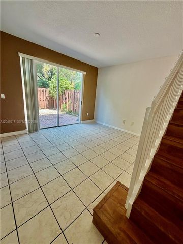5770 NW 113th Place ., Doral, FL 33178