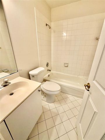 5770 NW 113th Place ., Doral, FL 33178