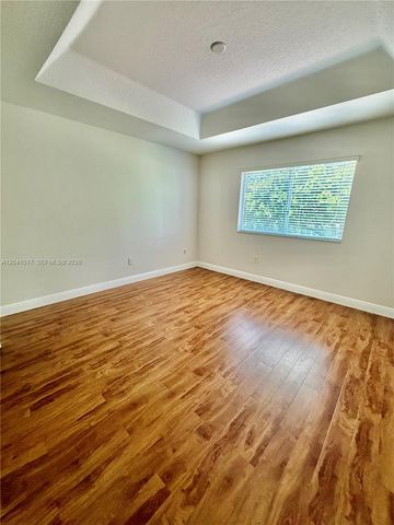 5770 NW 113th Place ., Doral, FL 33178