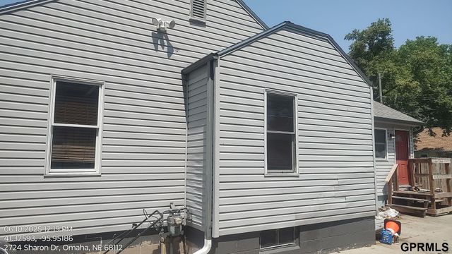 2728 Sharon Drive, Omaha, NE 68112