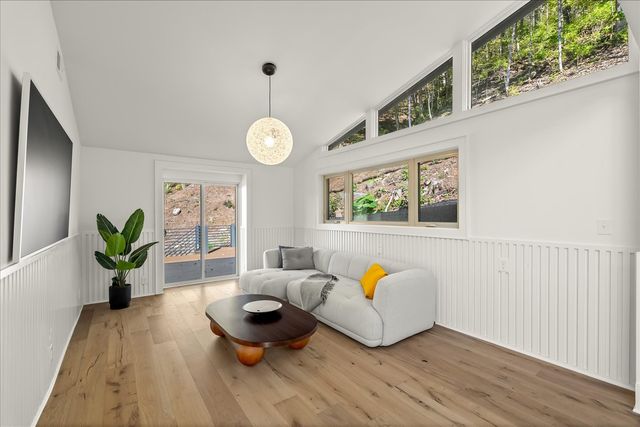 7407 Indian Creek Rd, Nashville, TN 37209