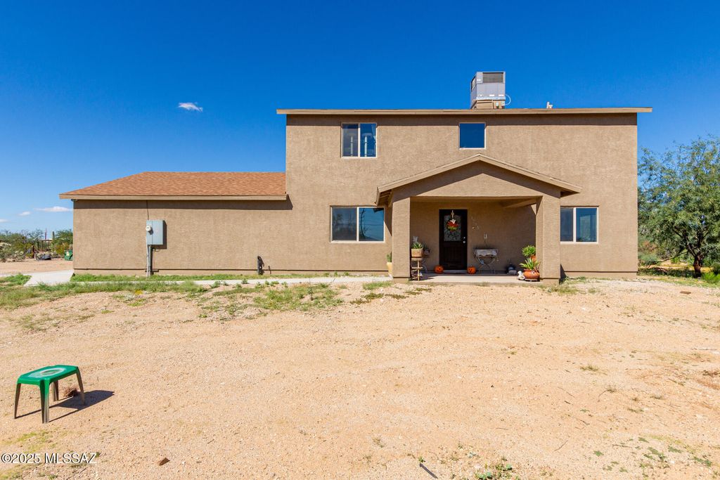 4735 S San Joaquin Road, Tucson, AZ 85735