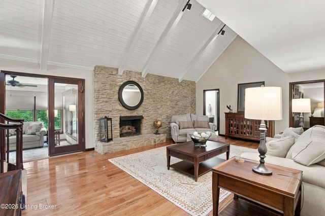 627 Maple Dr, Elizabethtown, KY 42701