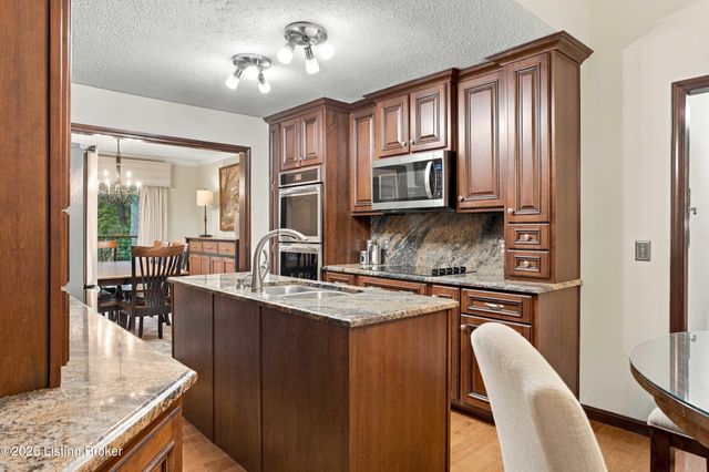 627 Maple Dr, Elizabethtown, KY 42701