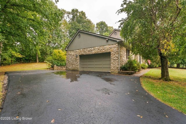 627 Maple Dr, Elizabethtown, KY 42701
