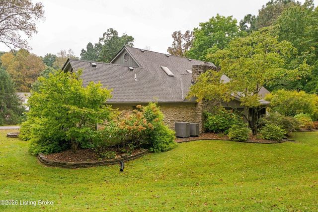 627 Maple Dr, Elizabethtown, KY 42701
