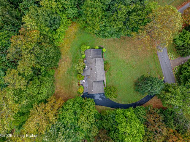 627 Maple Dr, Elizabethtown, KY 42701