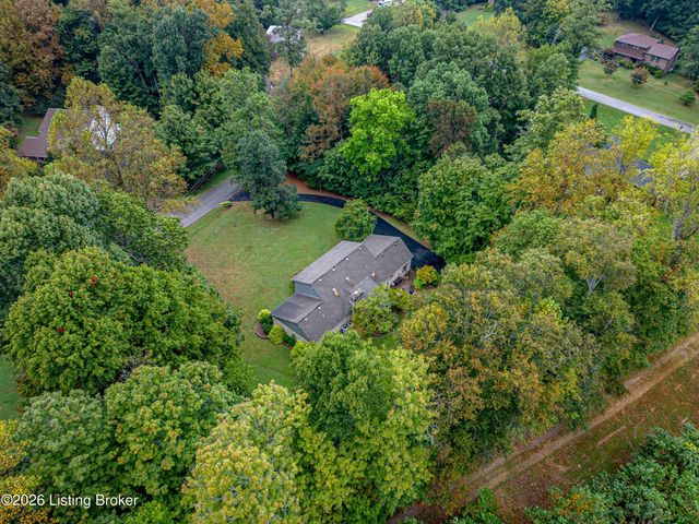 627 Maple Dr, Elizabethtown, KY 42701