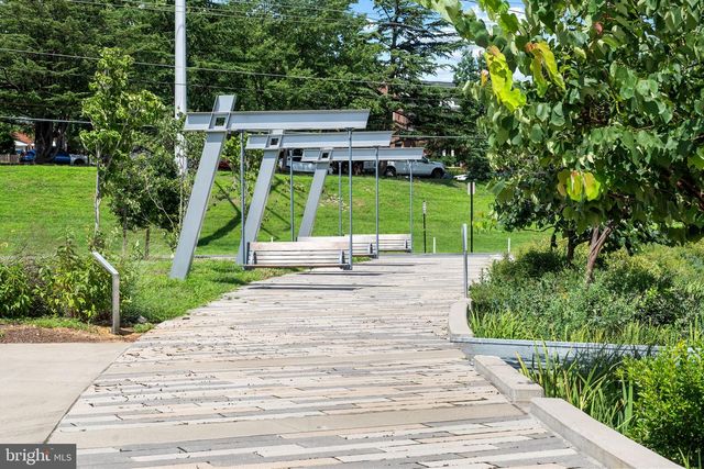 2842 S COLUMBUS ST, Arlington, VA 22206