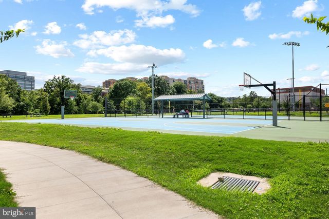 2842 S COLUMBUS ST, Arlington, VA 22206